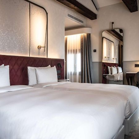 Radisson Collection Hotel, Palazzo Nani Венеция Екстериор снимка Deluxe room