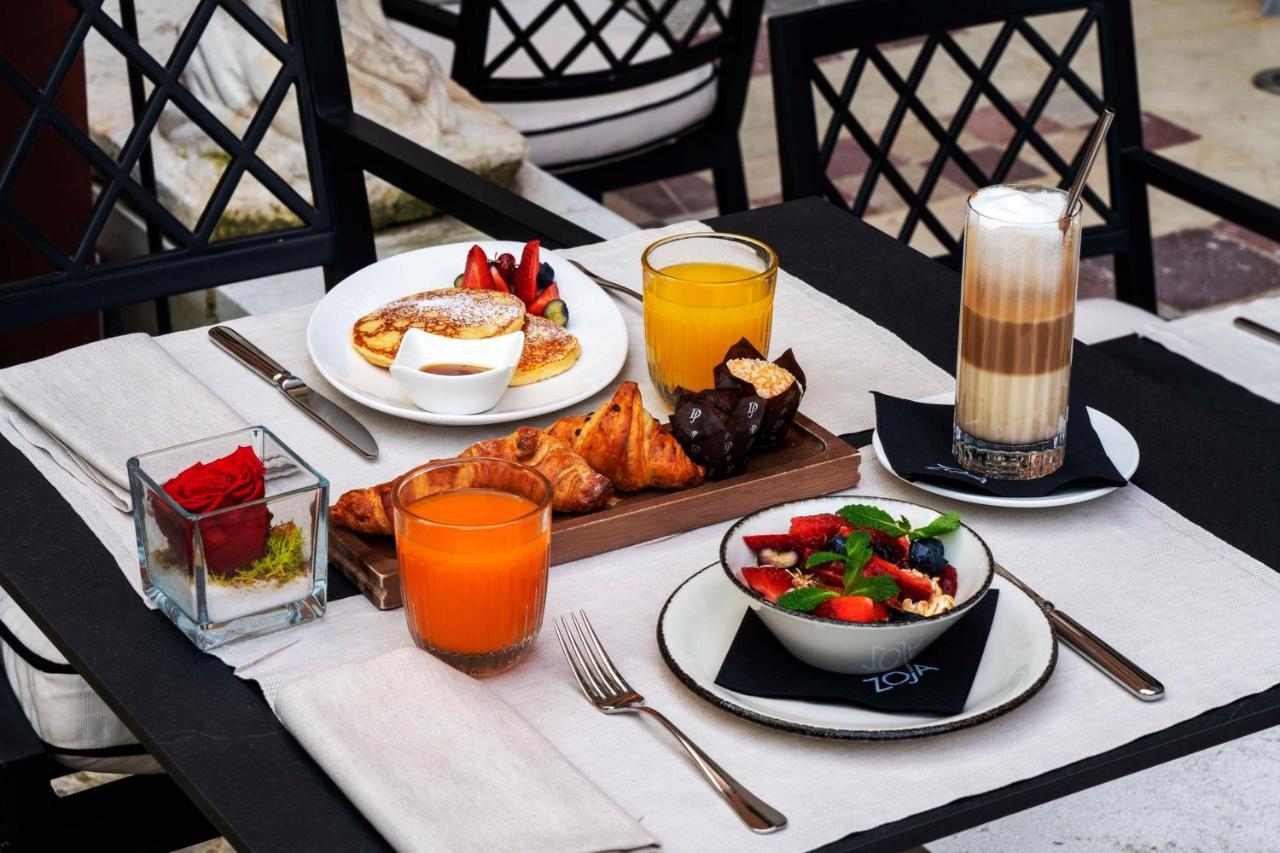 Radisson Collection Hotel, Palazzo Nani Венеция Екстериор снимка Breakfast at the hotel