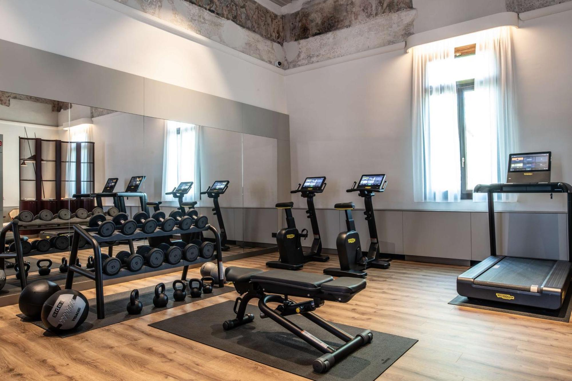 Radisson Collection Hotel, Palazzo Nani Венеция Екстериор снимка The gym at the hotel